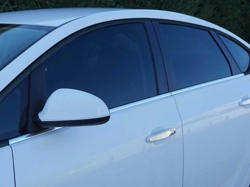 Хром нижні молдинги вікон Opel Astra H (04-14) Sedan - Omsa 8