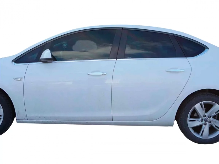 Хром нижние молдинги окон Opel Astra J (09-15) 5D Htb - Omsa 5