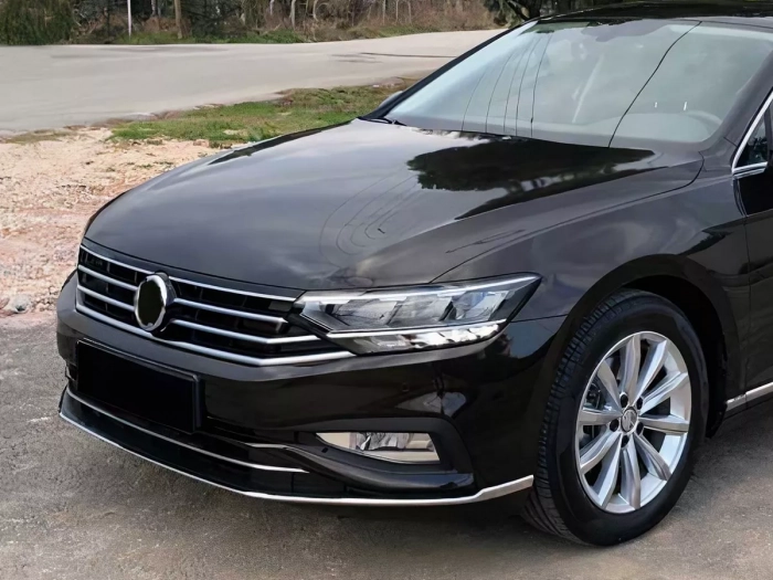 Хром молдинг переднього бампера VW Passat B8.5 (19-22) - Omsa 8