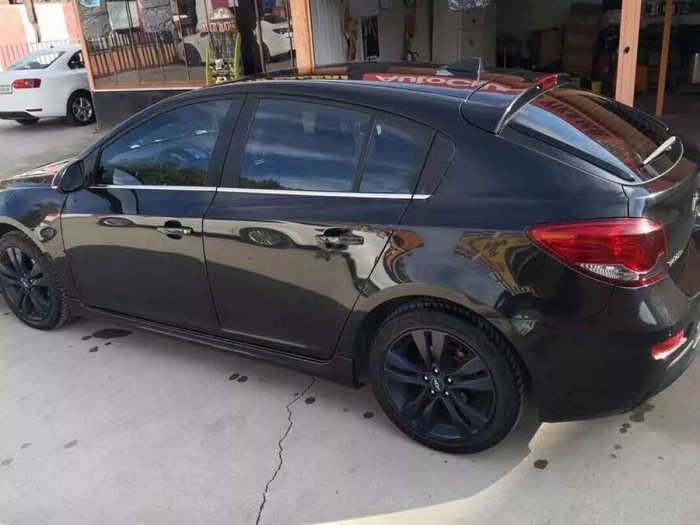 Хром нижні молдинги вікон Chevrolet Cruze J300 (11-) Hatchback - Omsa 8