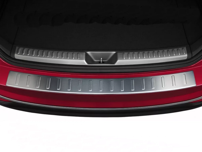 Накладка на задний бампер Mercedes B W247 (18-) - Carmos 4