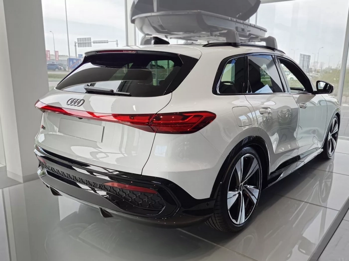 Накладка на задний бампер Audi Q5 III (GU; 24-) - Avisa (серебряная) 7