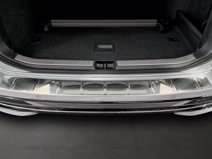 Накладка на задній бампер VW Passat B9 (3J; 23-) Універсал - Avisa (срібна) 4