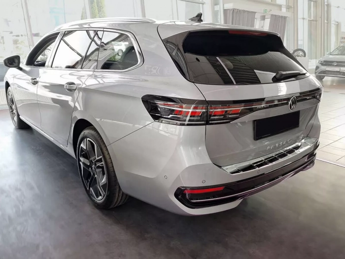 Накладка на задній бампер VW Passat B9 (3J; 23-) Універсал - Avisa (хром) 7