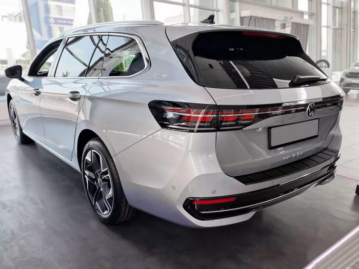Накладка на задній бампер VW Passat B9 (3J; 23-) Універсал - Avisa (чорна) 7