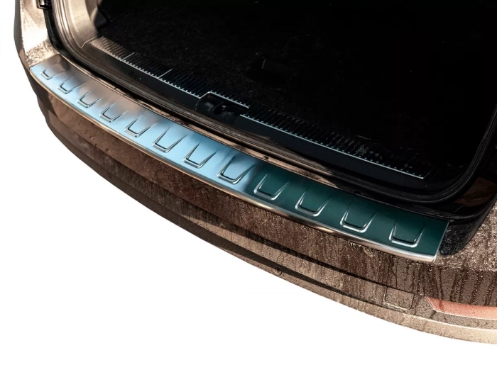 Накладка на задній бампер Skoda Superb III (3V; 15-24) Універсал - Omsa 7