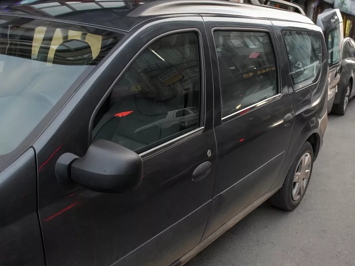 Хром нижние молдинги окон Dacia Logan MCV (07-12) - Omsa Line 7