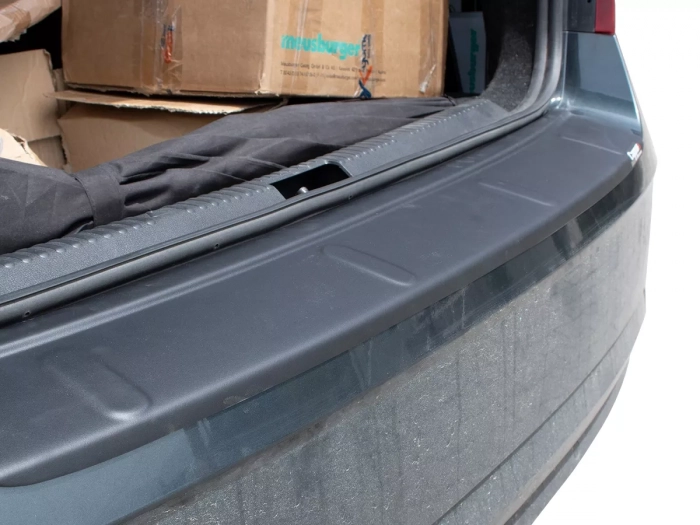 Накладка на бампер Skoda Octavia III (A7; 13-19) Liftback - CappaFe (ABS) 8