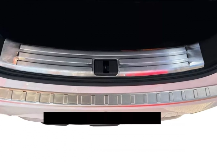 Накладка на задній бампер MG ZS I (ZS11; 20-) - Carmos (хром) 3