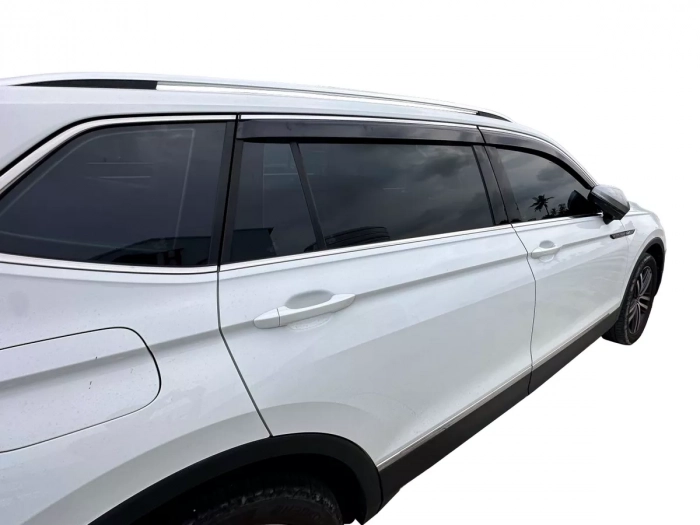 Дефлектори вікон VW Tiguan Allspace / USA (17-23) - Hic (з хром молдингом) 6