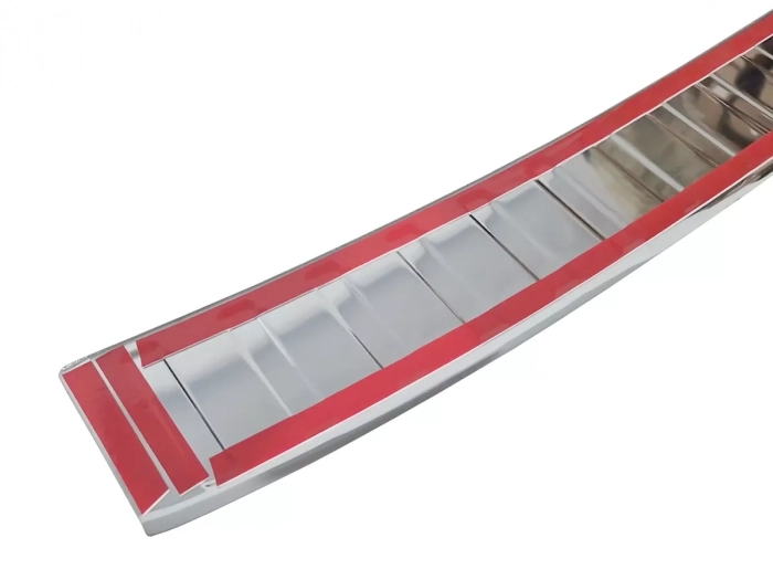 Накладка на задній бампер VW ID.7 (23-) - Carmos (глянцева) 4