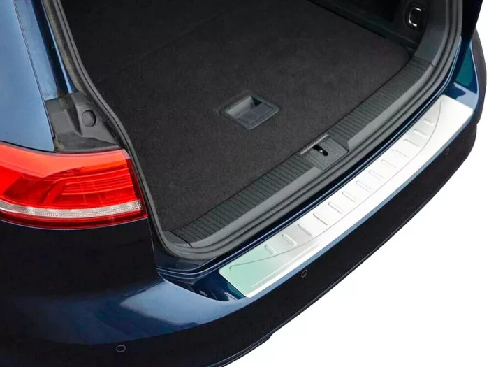 Накладка на задній бампер VW Passat B8 (15-22) Універсал - Omsa 4