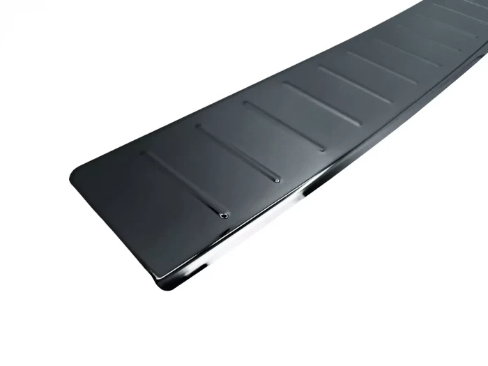 Накладка на бампер VW Passat B8 (3G; 15-22) Универсал - Nitto (черная) 3