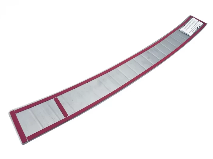 Накладка на бампер VW Passat B8 (3G; 15-22) Универсал - Nitto (черная) 4