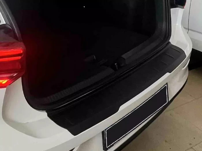 Накладка на задний бампер VW Golf VIII (20-) Хэтчбек - CappaFe (ABS) 5