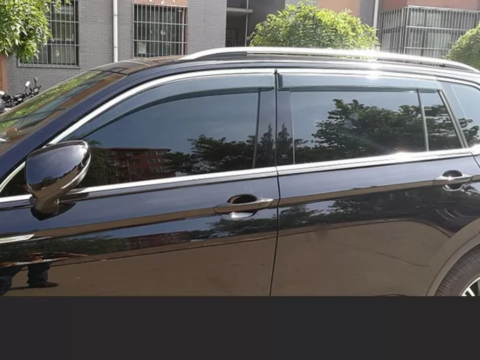 Дефлекторы окон VW Tiguan II (16-23) SWB - Hawk (с хром молдингом) 4