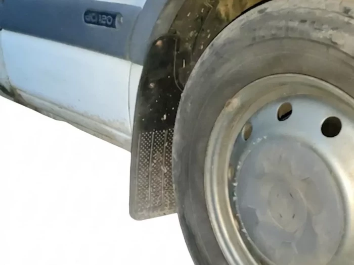 Бризковики Renault Master III (10-23) - прямі 6