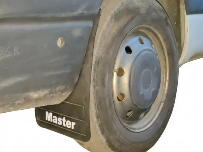 Бризковики Renault Master III (10-23) - прямі 7