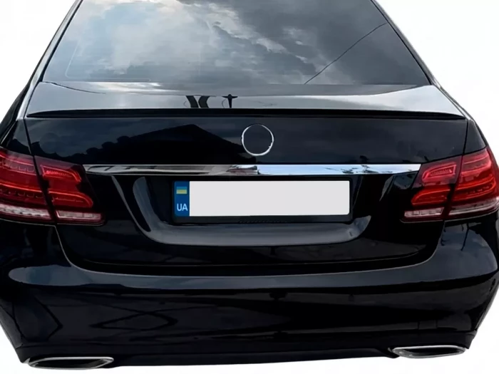 Спойлер багажника Mercedes E W212 (09-16) Sedan - чёрный 8