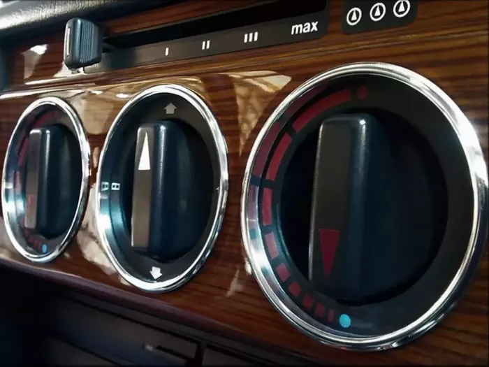 Кільця на ручки пічки Mercedes W201 (190) (82-93) - під дерево консоль 2