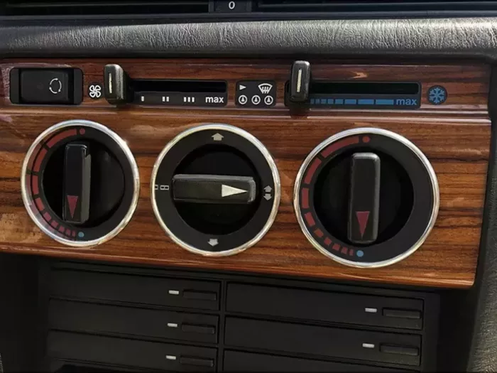 Кільця на ручки пічки Mercedes W201 (190) (82-93) - під дерево консоль 3