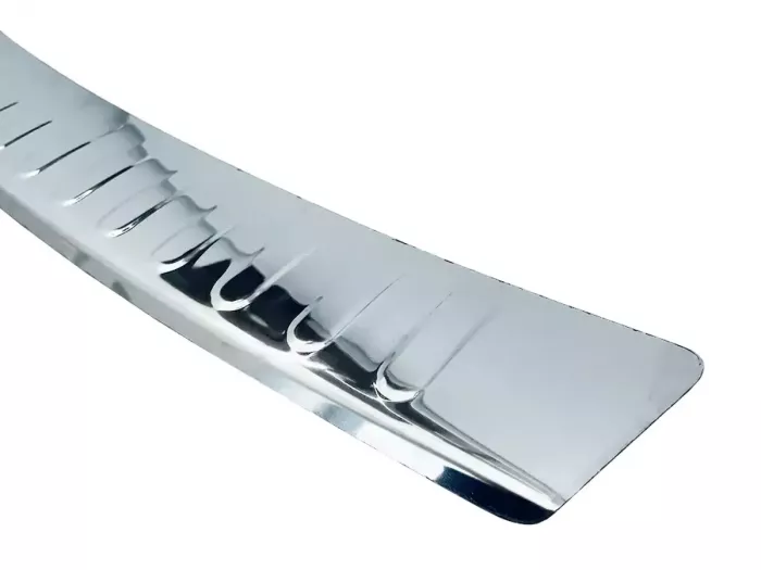 Накладка на задній бампер VW Golf Plus (09-14) рестайлінг - Nitto (хром) 4