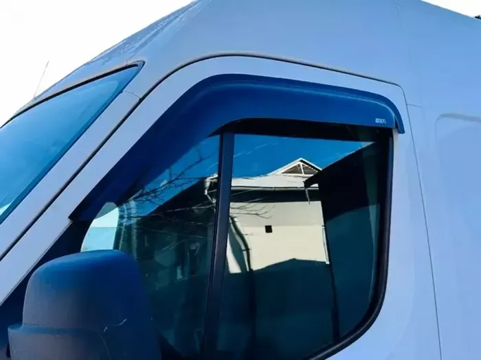 Дефлектори вікон Renault Master III (10-23) - Defl (накладні) 3