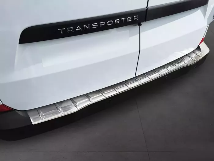 Накладка на задній бампер VW T7 Transporter (24-) - Avisa (срібна) 3