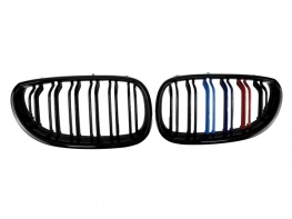Решітка радіатора BMW E60 / E61 (03-10) - чорна 3 кольори