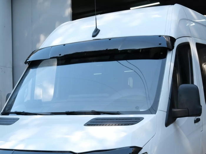 Козирок лобового скла Mercedes Sprinter W907 (19-) 5