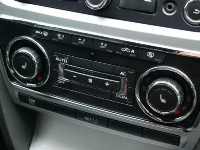 Кільця на ручки пічки Skoda Octavia A5 (09-12) - клімат-контроль 3