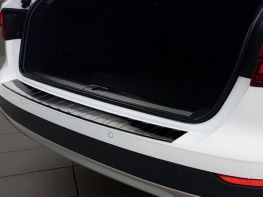 Накладка на задний бампер Audi A4 Allroad B9 (16-) - Avisa (чёрная)
