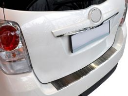 Накладка на задний бампер Toyota Verso (R20; 13-17) рестайлинг