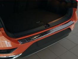 Накладка на бампер VW T-Roc (17-) - Avisa (чёрная)