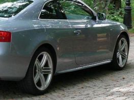 Листва на пороги AUDI A5 8T (2007-) Coupe S-Line стиль