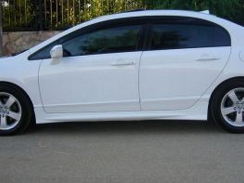 Накладки на пороги HONDA Civic VIII (06-12) Sedan - Mügen стиль