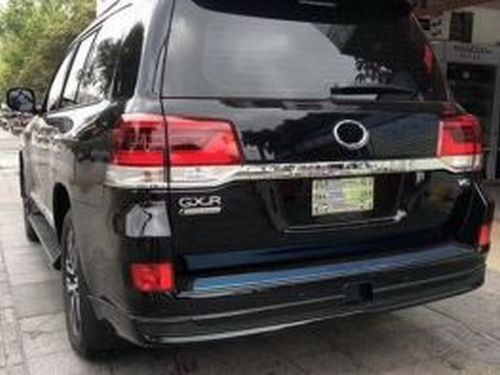 Накладки на бампера TOYOTA LC 200 (2016+) - GT (чёрный) 2 6