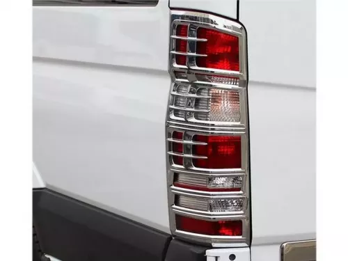 Хром накладки на задние фонари Mercedes Sprinter W906 (06-18) - ABS 3