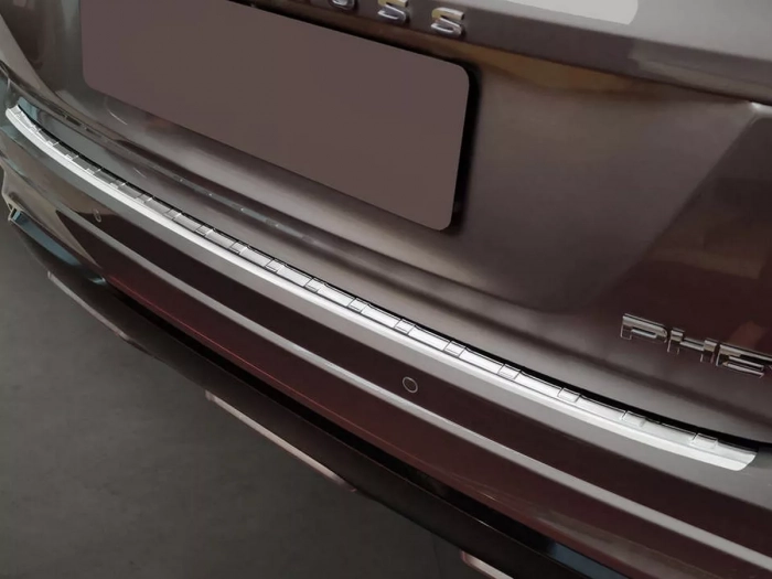 Накладка на задній бампер Mitsubishi Eclipse Cross PHEV (21-) - Avisa (срібна) 5