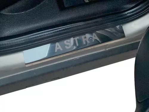 Накладки на пороги Opel Astra G (98-09) Sedan / HB - Carmos (4 шт) 4