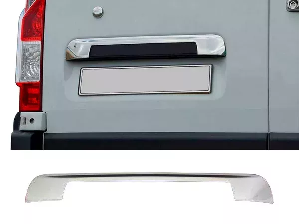 Хром накладка над номером Nissan NV400 (10-21)