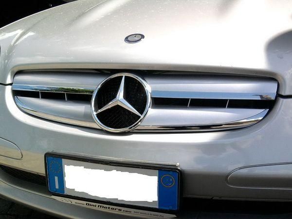 Серебряная с хромом решётка Mercedes SLK R170 - Amg стиль 3