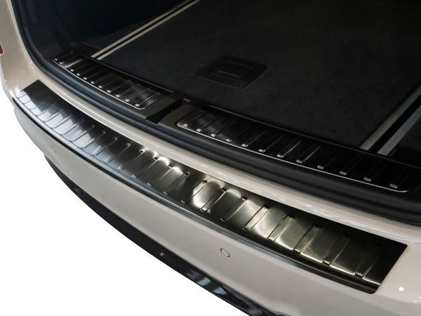 Накладка на задній бампер BMW X3 F25 (12-17) - Avisa (чорна)