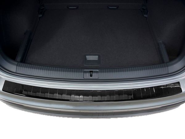 Накладка на задний бампер VW Tiguan II / Allspace (16-) - Avisa (карбоновая)
