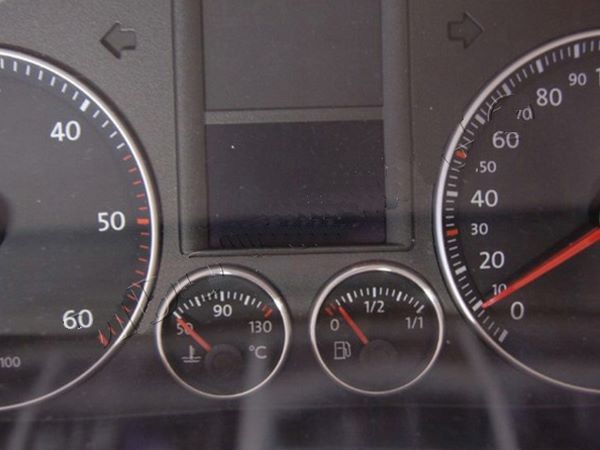 Кольца в щиток приборов VW Golf V 5 (03-09)