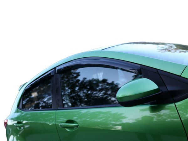 Дефлектори вікон Mazda 2 (DE; 07-14) 5D - Hic (накладні)