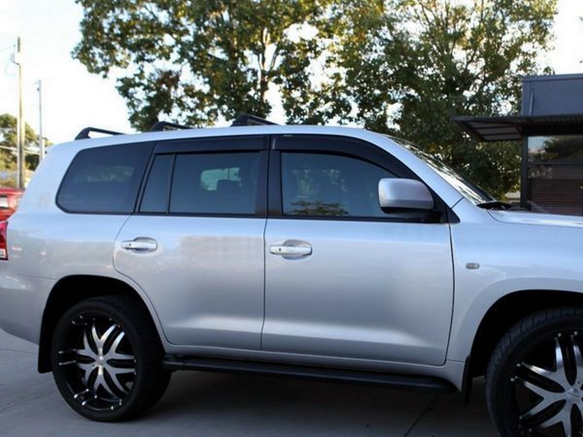 Дефлектори вікон Lexus LX 570 (08-21) - Hic (стандартні)