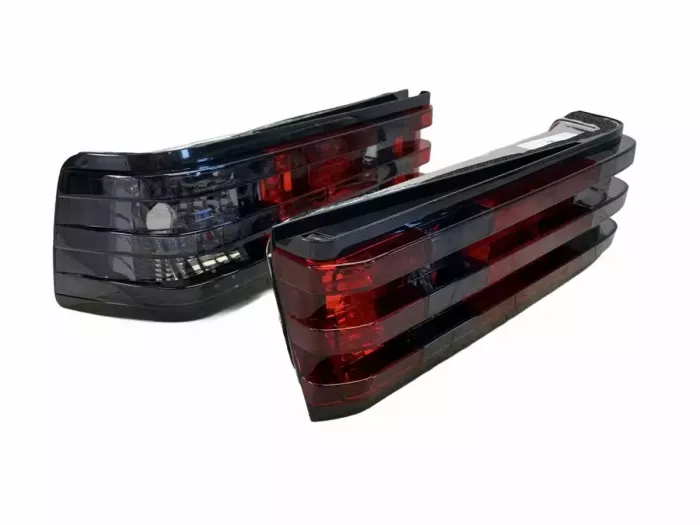 Фонари задние Mercedes C W201 (190) (82-93) - красно-дымчатые 6