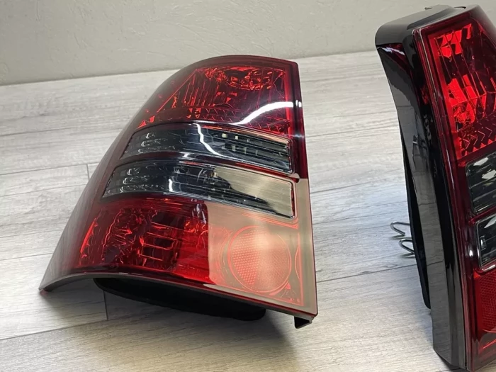 Фонари задние VW Bora A4 (99-06) Универсал - красно-дымчатые 6