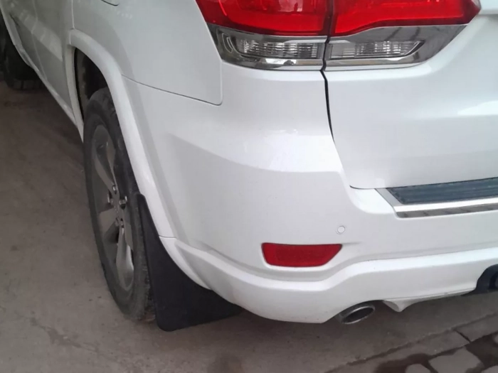 Бризковики Jeep Grand Cherokee IV (WK2; 11-21) - Classic 8